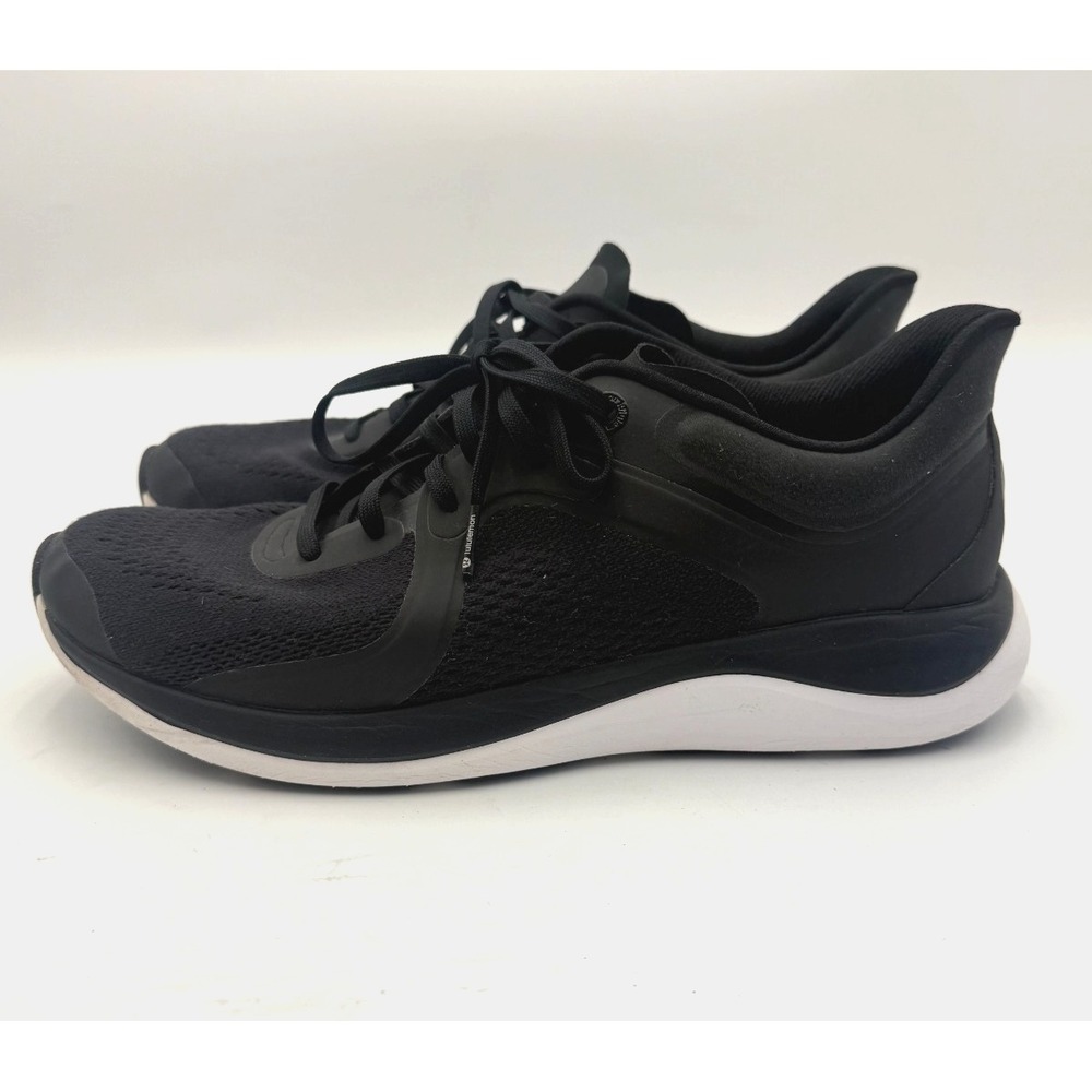 Lululemon Women's Chargefeel Workout Low Top Shoes Black White Size 11.5 US